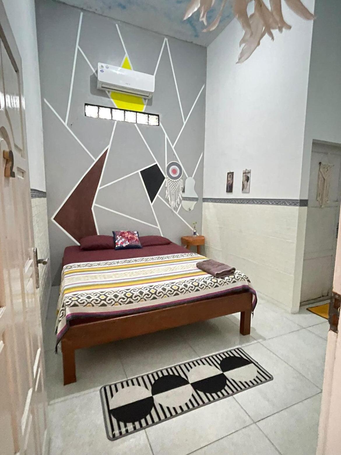 Loyal Friend Hostel Îles Karimunjawa Extérieur photo